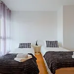 Bright & Modern Duplex With Terrace Telheiras Apartamento