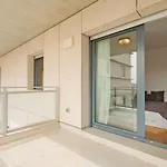 Bright & Modern Duplex With Terrace Telheiras * Lisboa