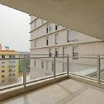 Bright & Modern Duplex With Terrace Telheiras Lisboa
