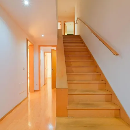 Bright & Modern Duplex With Terrace Telheiras Apartamento Lisboa